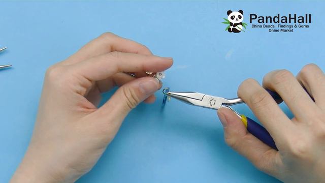 Серьги-гвоздики с жемчугом и стразами🌼