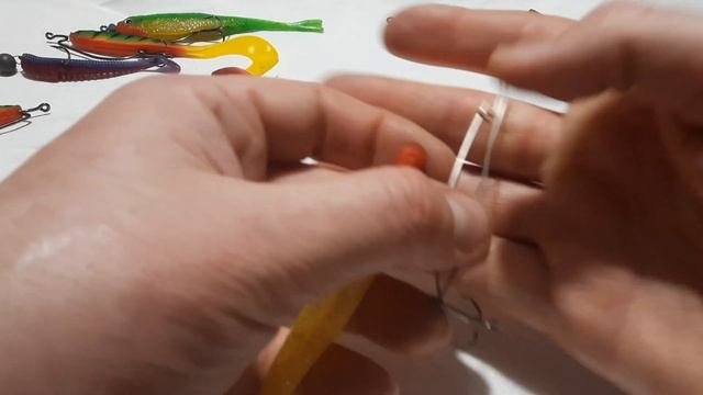 #джиг #рыбалка #рыбалканащуку #монтажсиликона Хитрый монтаж силикона, спираль с булавкой.