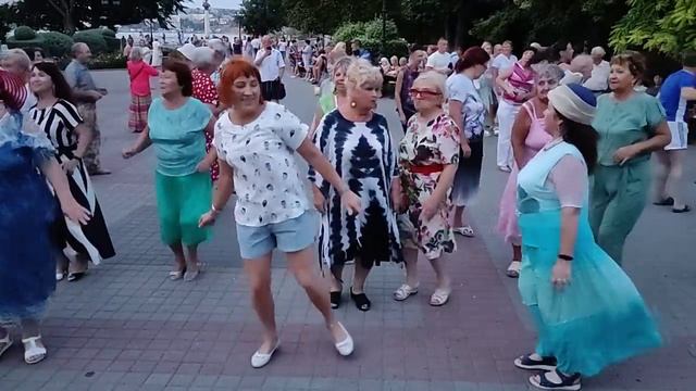 11.08.21 - Танцы на Приморском бульваре - Севастополь - Сергей Соков