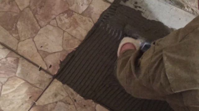 ПОЛ В БАНЕ!УКЛАДКА ПЛИТКИ С УКЛОНОМ ПОД СЛИВ.