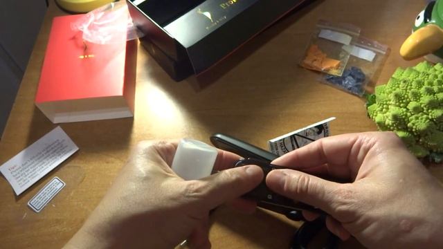 ASMR: Распаковка парового выпрямителя для волос смотреть онлайн