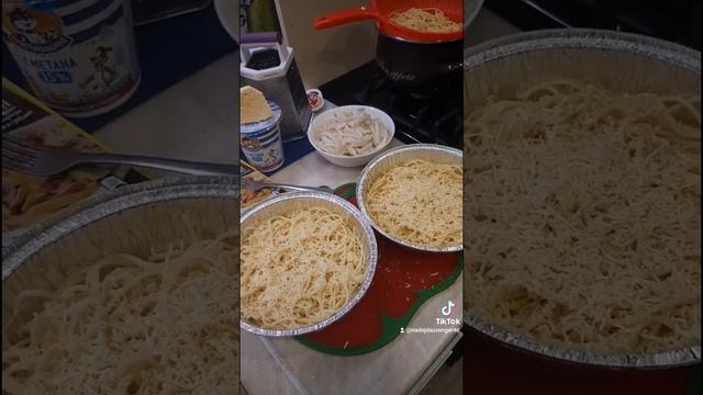 Рецепт! Макароны с кальмаром в сливочно сырном соусе! Пальчики оближешь!