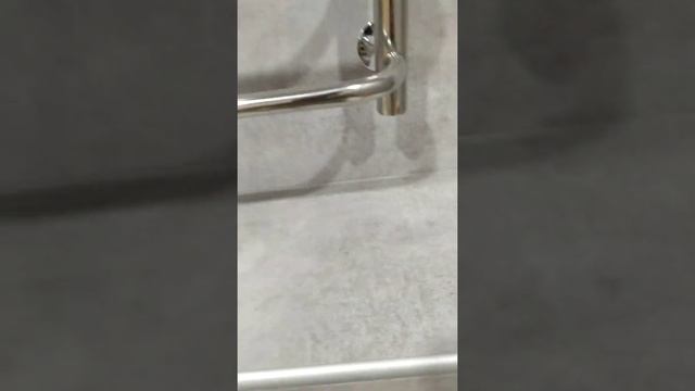 Ванна и туалет под ключ. Две инсталляции. Плитка под мрамор.