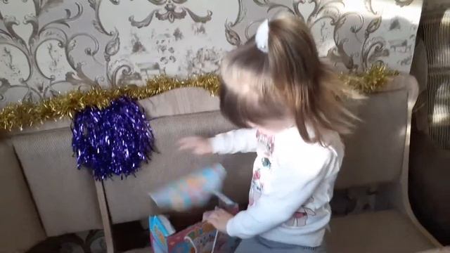 ОЛЕЧКА готовит ВКУСНЯШКИ для своих ЗРИТЕЛЕЙ / Моет посуду / Рассказывает о своём КРОЛИКЕ смотреть онлайн