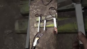 ЧЕМ  УДЕРЖАТЬ ШКИВ ПОМПЫ АВТО.