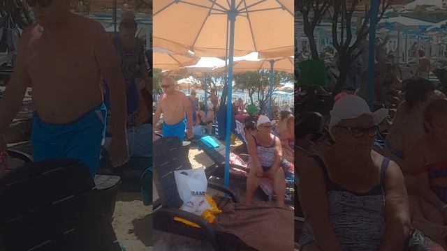 АНАПА. 4 июля 2023 г. +30, вода +24. На центральном пляже появились новые лежаки и зонтики. смотреть онлайн