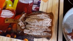 КАК МОЖНО ЖАРИТЬ ПУТАССУ. ЖАРИМ НА СКОВОРОДЕ В ПАНИРОВОЧНОЙ СМЕСИ.