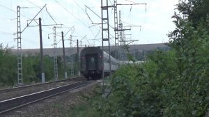 "Две "Таврии" - поезда №008 Санкт-Петербург-Севастополь и №28 Москва-Симферополь.