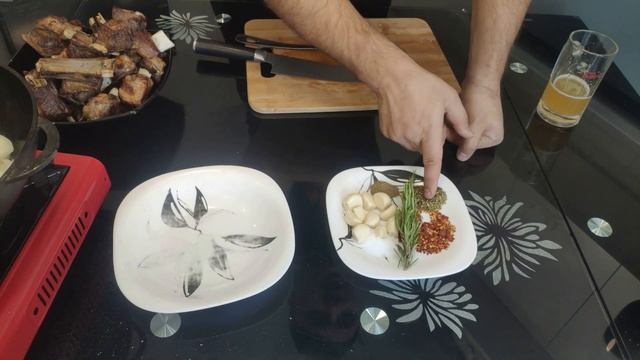 Говяжьи Ребрышки В Красном Вине смотреть онлайн