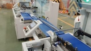 Упаковка в ВПП Косметика. Полная линия - Упаковка в ВПП, в термоусадочную пленку затем этикетировка