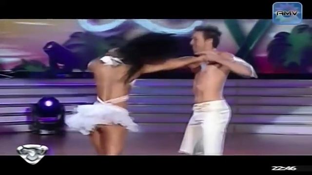 Silvina Escudero - Lambada - Bailando 2010