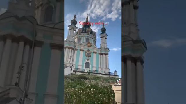 Cat Baxon Loves Sunday Walks. He Visits St Andrew's Church and Sees Panorama Views of Podol in Kyiv