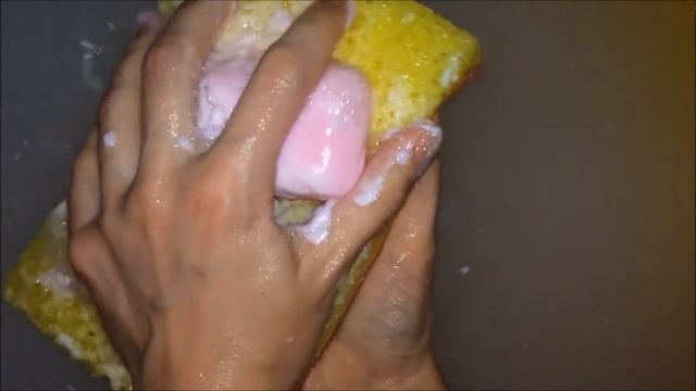 размыливание мыла с ароматом розы смотреть онлайн