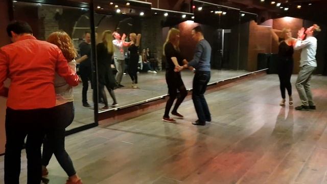Artem Negura and Sasha Sunny bachata at Salsa House 26.01 смотреть онлайн
