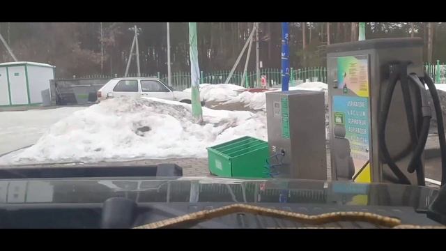 про расход проехали 200км Хаммер H2 на небольшой дальнечок Hummer H2 смотреть онлайн