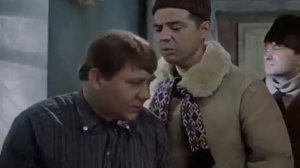 Сан Саныч! Червонец давай, пожалуйста, керосинка покупать буду