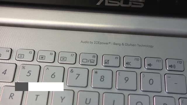 DELL XPS 15 vs ASUS ZenBook Pro UX501 (2016) Comparison! смотреть онлайн