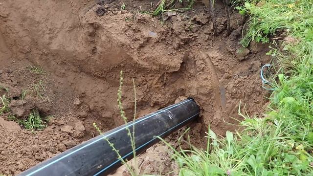 Прокладка труб методом прокола в микрорайоне «Автозавод» г. Сухиничи смотреть онлайн