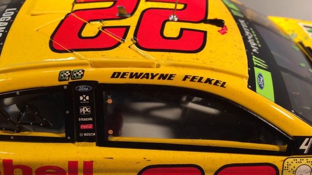 Review: 2018 Joey Logano #22 Shell-Pennzoil Homestead Championship Win Ford 1/24 NASCAR Diecast смотреть онлайн