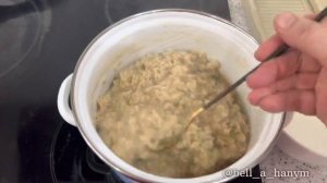 Овсяная каша с ягодами.