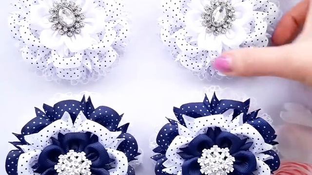 Пышные бантики Камелии в горошек