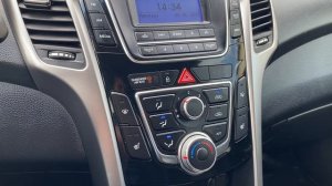 HYUNDAI i30 2013 года (состояние ИДЕАЛЬНОЕ)