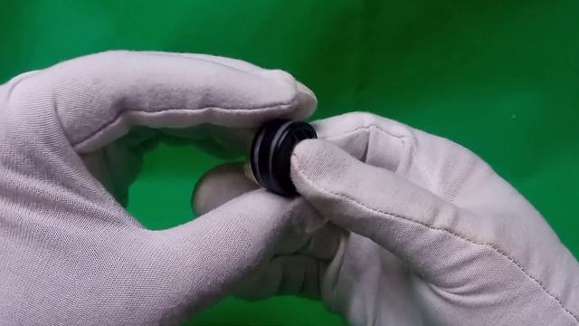 Кольцо из дерева (черный граб) и эпоксидной смолы "Трио" смотреть онлайн