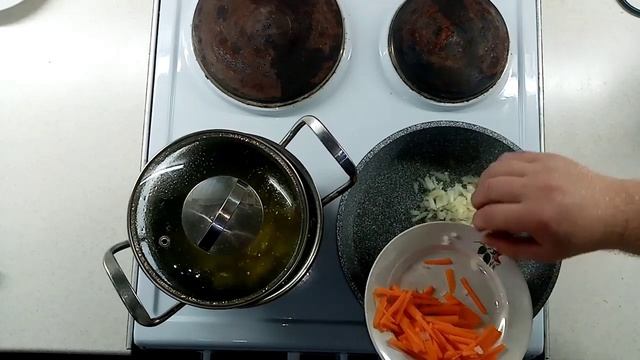Суп с вермишелью и килькой в томате