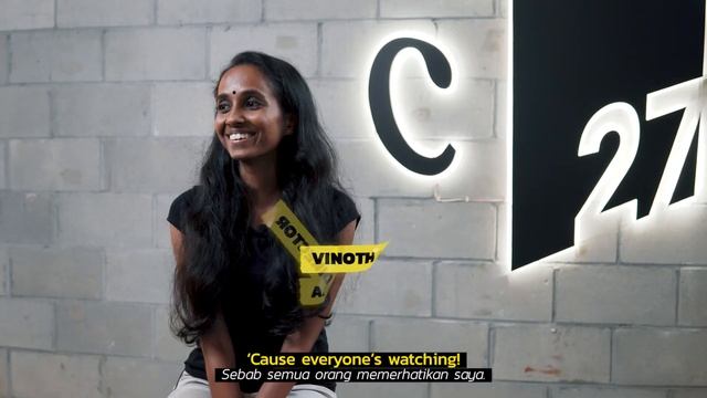 (Outtakes - Part 2) Agency People React to Their First Piece of Work смотреть онлайн