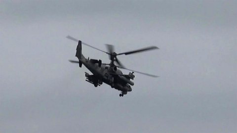 Российские ударные вертолеты успешно уничтожают западную технику на поле боя