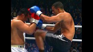 Лютая заруба. Бадр Хари против Рея Сефо. Рея Сефо как будто переехал грузовик.