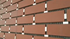 Клинкерная плитка на газобетоне, на пенополистирольной системе Ceresit, на базовом армирующем слое