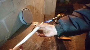 Воронка для залива масла в КПП.