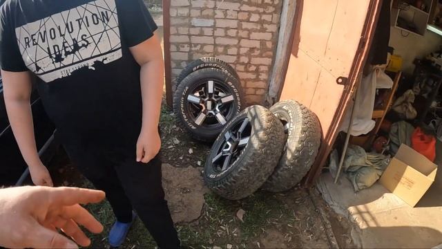 Обзор гайковёрта Prostormer.Меняем резину на Ниве.