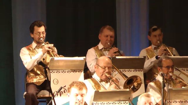 ИГРАЕТ ОРКЕСТР "ОРБИТА", ЙОШКАР-ОЛА. смотреть онлайн