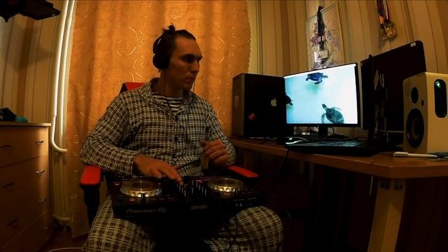 DRUM & BASS #ПОДОМАШНЕМУ