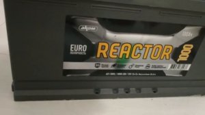 Распаковка - Автомобильный аккумулятор AKOM Реактор 6СТ 100 Евро