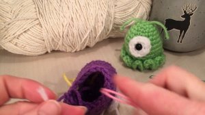 Crochet alien brain slug futurama RAOK