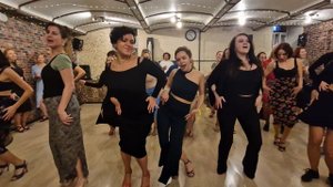 Танец именинницы - Танцуем Макарену с Леной Лаврентьевой, 1 октября 2023