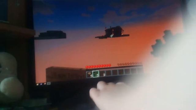 Скайблок выживание первая серия извините за то что закончилось рано продолжение следует!!!! смотреть онлайн