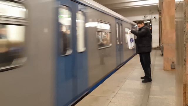 Ока прибывает на ст. Улица 1905 года смотреть онлайн