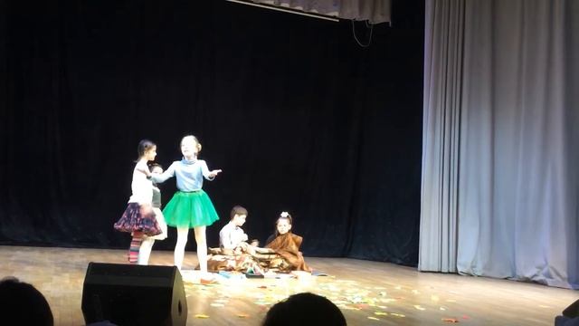 Спектакль на французском языке,,Стрекоза и муравей" смотреть онлайн