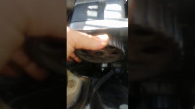 Smontaggio puleggia albero a camme Fiat Panda 4x4 141. forse sarà da sostituire. da MicheleExpert смотреть онлайн