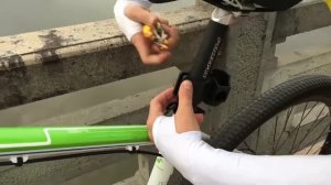 U образный замок с кабелем