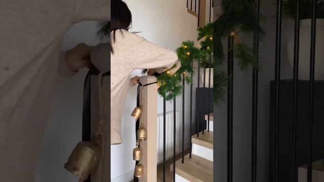 Decoración de escalera para navidad #decoracion #navidad #escaleras