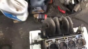 Порвался ремень или заклинила помпа погнуло клапана на Рено Логан.