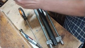 попытка снять газовую пружину пневматической винтовки ретай 70с.