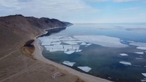 Льдины Байкала