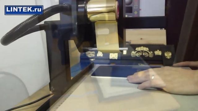 Пример использования фольги для горячего тиснения в быту и на производстве смотреть онлайн