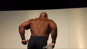 Ронни Коулмэн Фил Хит Бренч Уоррен гостевое позирование